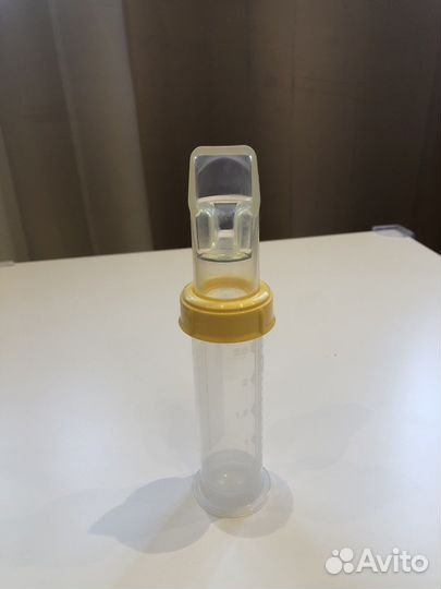 Поильник ложечка бутылка для кормления medela