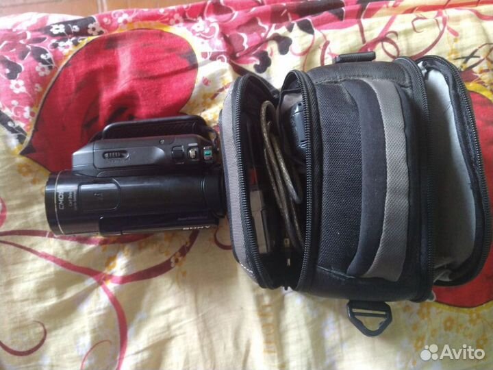 Видеокамера Sony HDR-HC9E