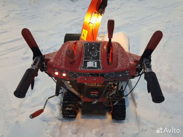 Снегоуборщик AL-KO snowline 760 TE витрина