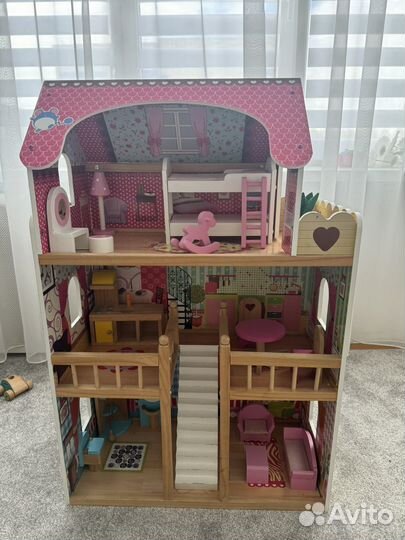 Дом для куклы деревянный с набором мебели