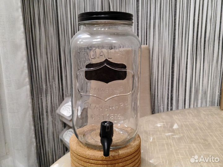 Лимонадник с краном