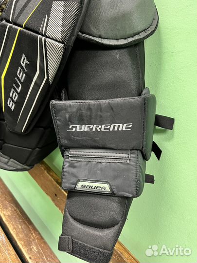 Нагрудник хоккейный вратарский sr