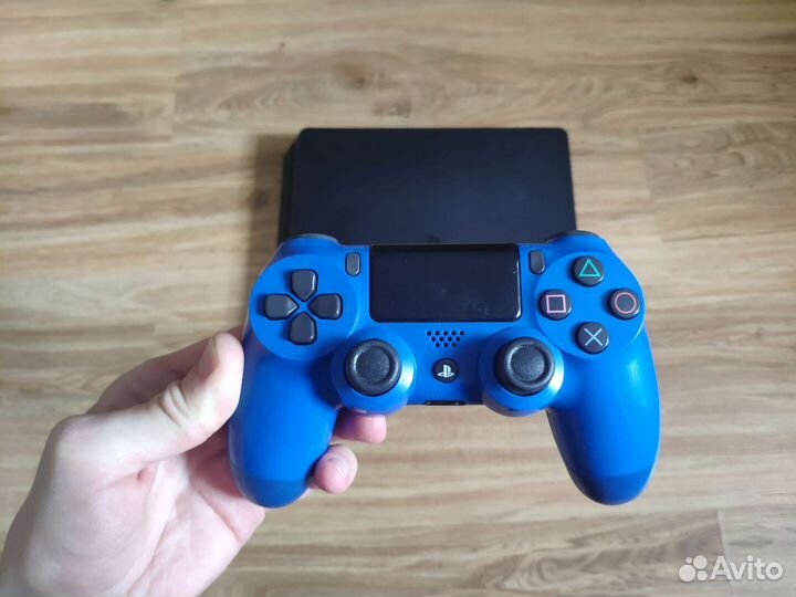 Sony PS4 slim + 300 игр по подписке PS plus