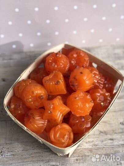 Мыло ручной работы янтарное