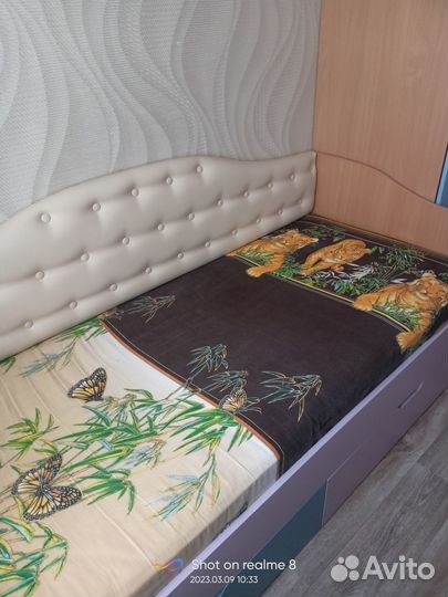 Детская кровать с выдвижными ящиками