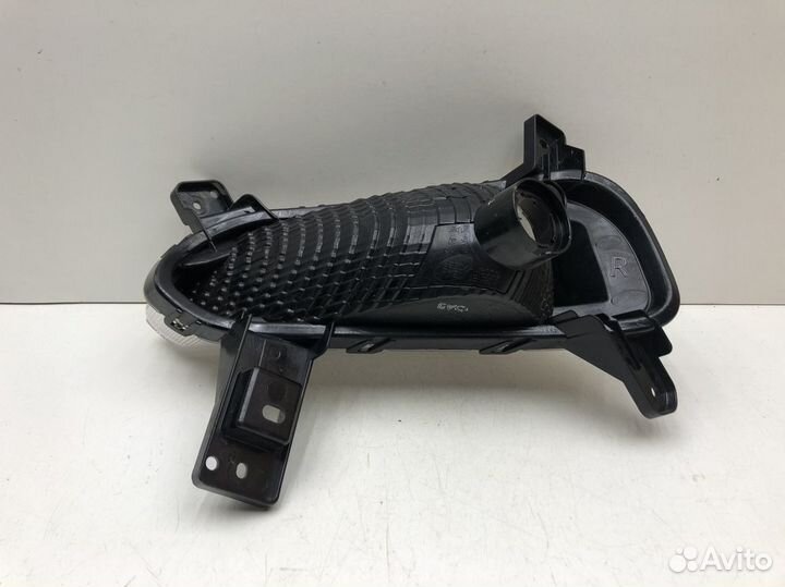 Указатель поворота в бампер правый Kia Cerato 2018