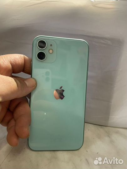 iPhone 11, 64 ГБ