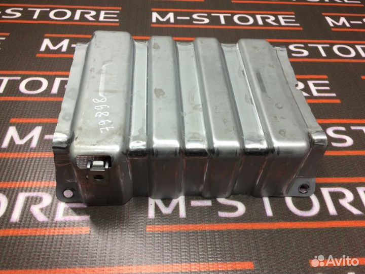 Кронштейн подлокотника Mercedes-Benz S-Class W221