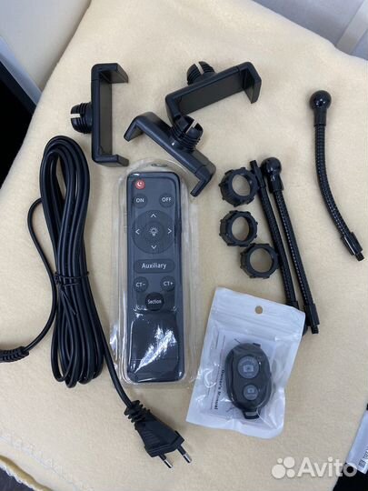 Продам лампу кольцевую 54 см без штатива