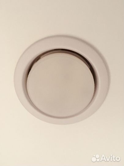 Светильник потолочный с лампочкой