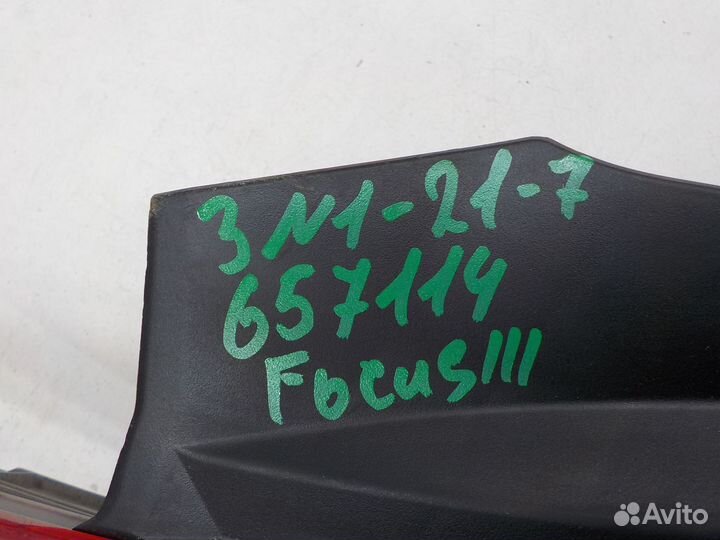 Фонарь задний левый наружный на Ford Focus III