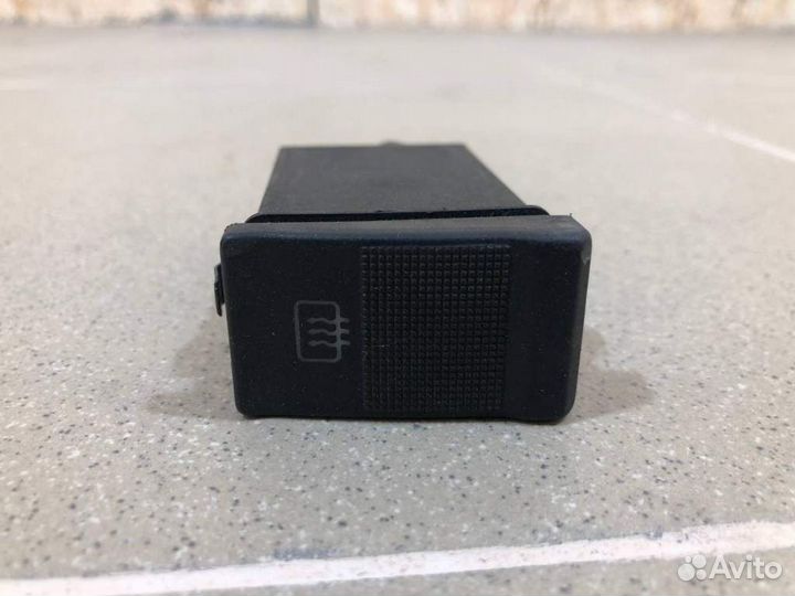 Кнопка обогрева заднего стекла Audi 100 C4 1991-19