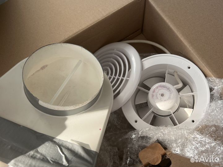 Встраиваемый пылесос для маникюра