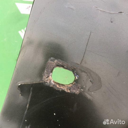 Крыло переднее правое Вольво C40