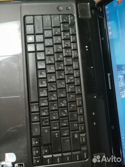 Ноутбук lenovo ideapad u550