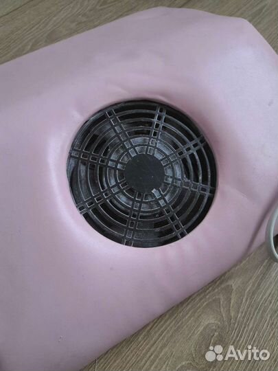 Вытяжка для маникюра и педикюра