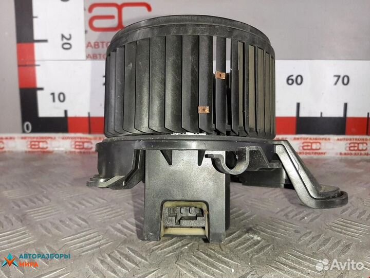 Моторчик печки Opel Combo 4 (D) 2012 164330100