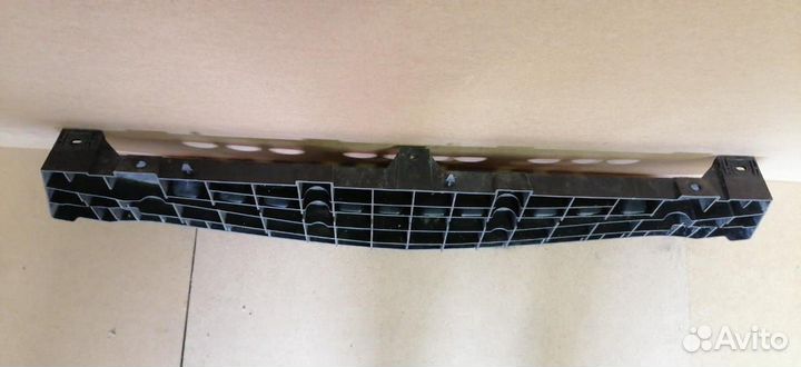 Mazda Усилитель переднего бампера mazda 3 2009)