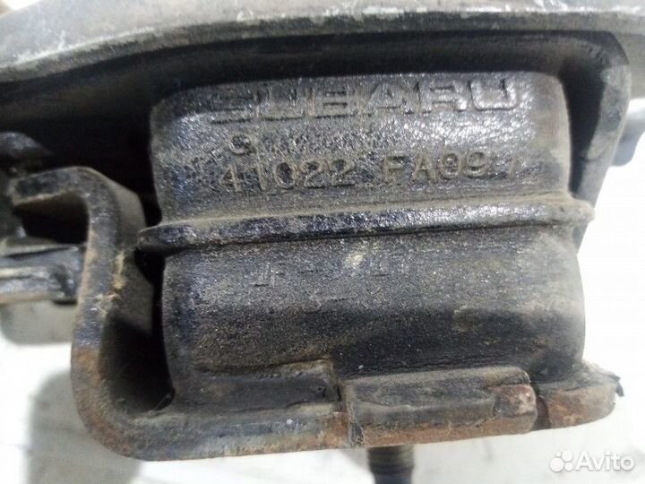 Опора двигателя правая Subaru Forester 1 (SF)