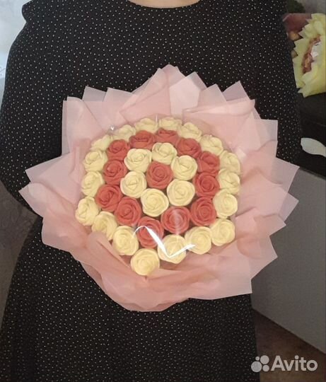 Наборы из шоколадных цветов. Подарок маме