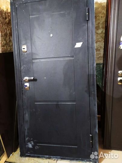 Двери входные