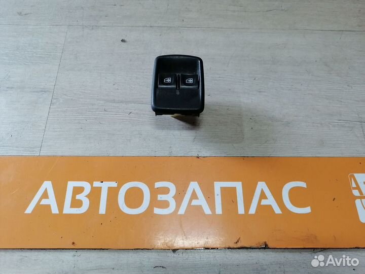Кнопка стеклоподъемника Renault Сандеро 2 Logan 2