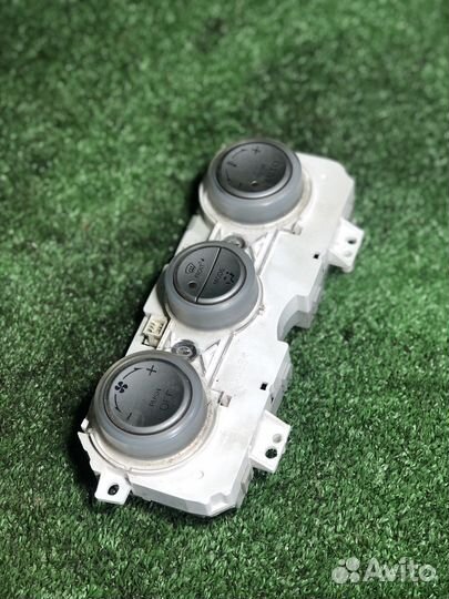 Блок управления климатом mazda 6 gg