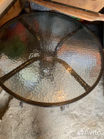 Стол стеклянный