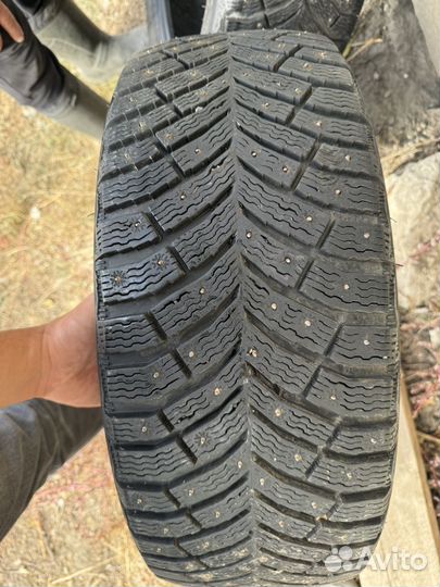 Michelin X-Ice North 4 215/55 R17 91T