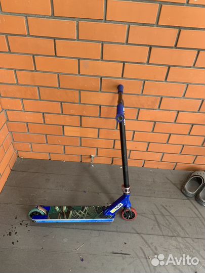 Трюковой самокат