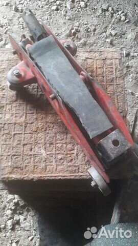 Домкрат подкатной 2т бу
