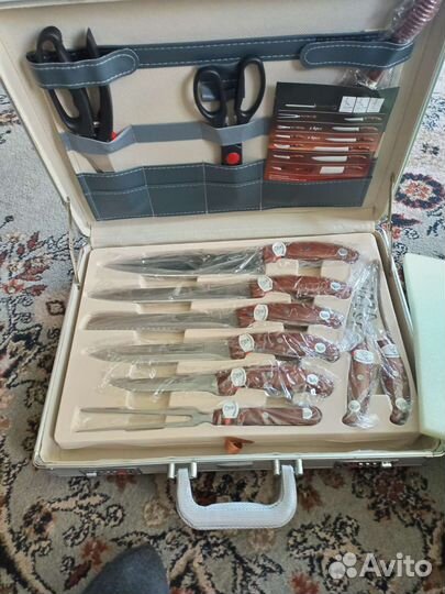 Набор ножей в алюминиевом чемоданчике