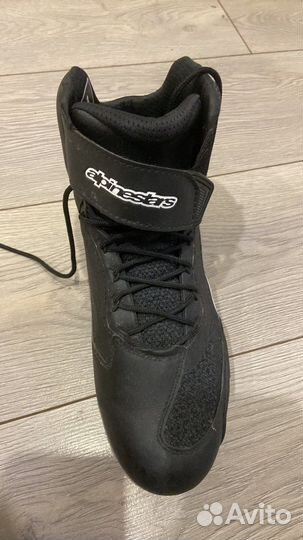 Мотоциклетные ботинки