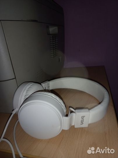 Проводные наушники Bron