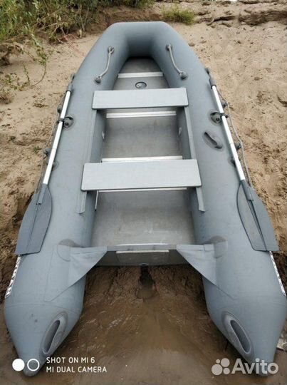 Лодка Кайман 330