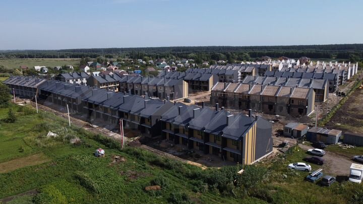 2-к. квартира, 100,6 м², 2/2 эт.