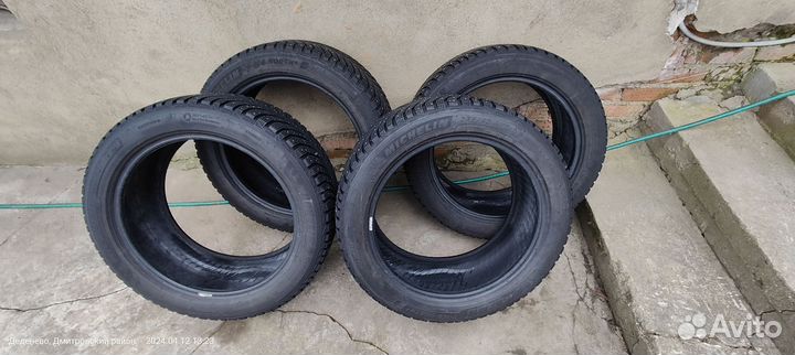 Michelin X-Ice North 4 255/45 R19 104H