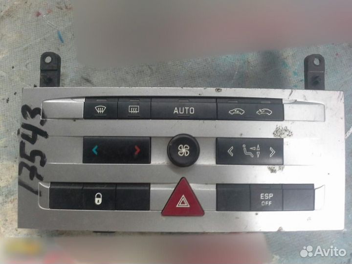 Блок управления климатической установкой Peugeot 4