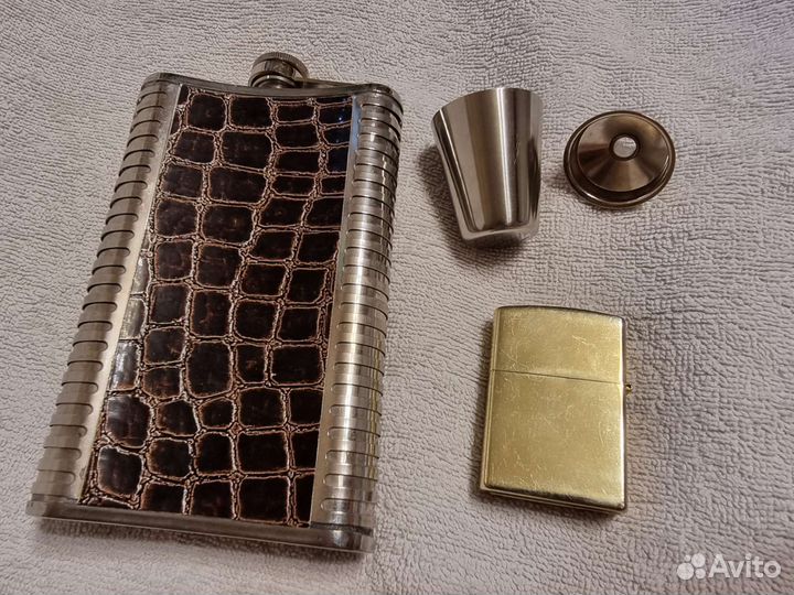 Мужской набор: фляжка, рюмка, воронка, зажигалка