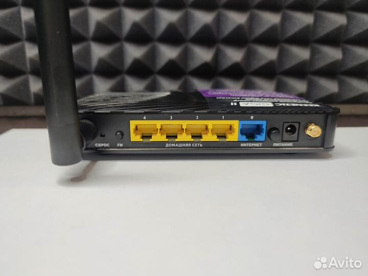 Wi-Fi роутер zyxel keenetik giga II