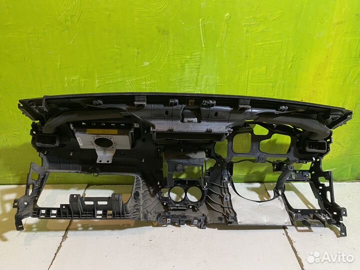 Торпедо дефлектор кнопка аварийки KIA Rio 3