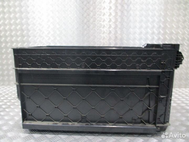 Вещевой ящик Mercedes-Benz A9608400943