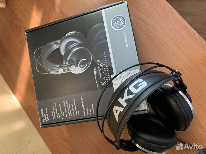 AKG K271 mkii