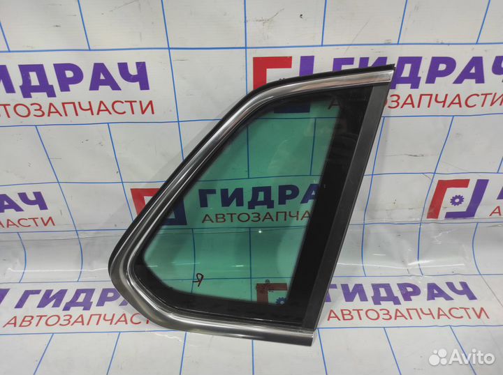 Стекло кузовное глухое правое Volkswagen Tiguan (M