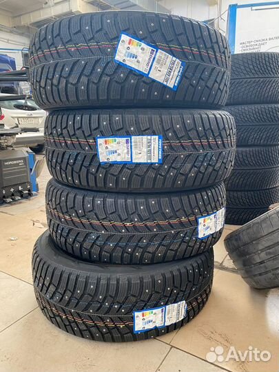 Toyo Observe Ice-Freezer 275/50 R22 111T
