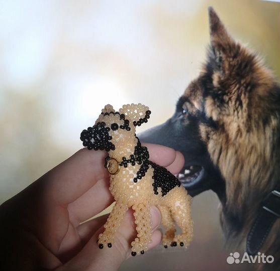 Фигурка амигуруми из бисера собака