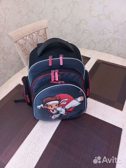 Рюкзак школьный для мальчика ортопедический