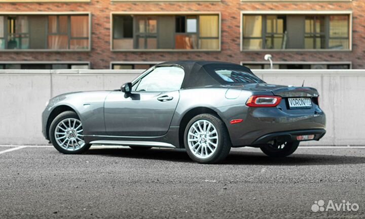 Аренда Fiat 124 Spider от одной минуты в Москве