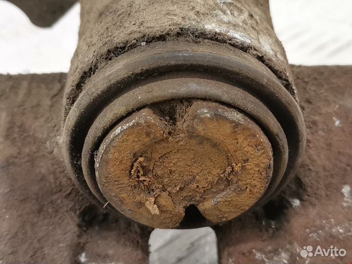 Суппорт задний правый для Audi A4 B5 8E0615424