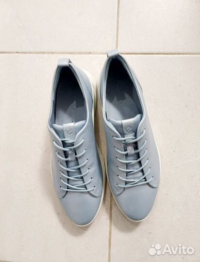 Новые кроссовки Ecco 39